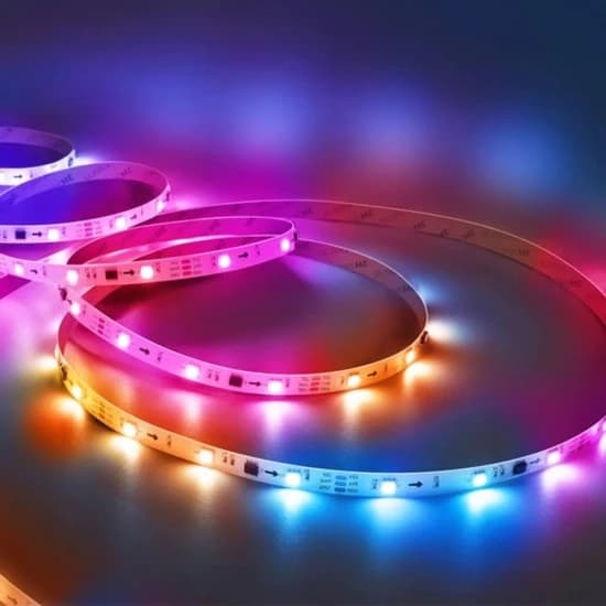 GOVEE RGBIC WI-FI AND BLUETOOTH LED STRIP LIGHTS WITH MUSIC SYNC AND PROTECTIVE COATING - 5M